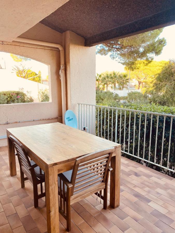 Le Marine 4 Apartman Cogolin Kültér fotó